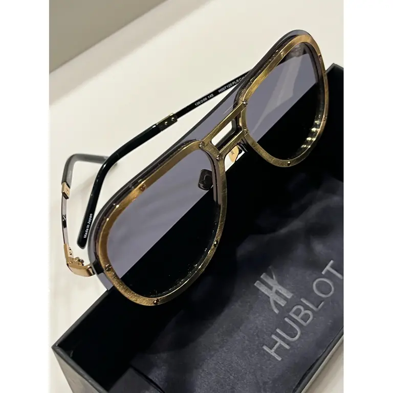 gold-metal-hublot-sunglasses-44185539-5_2 Hublot - Görsel 2